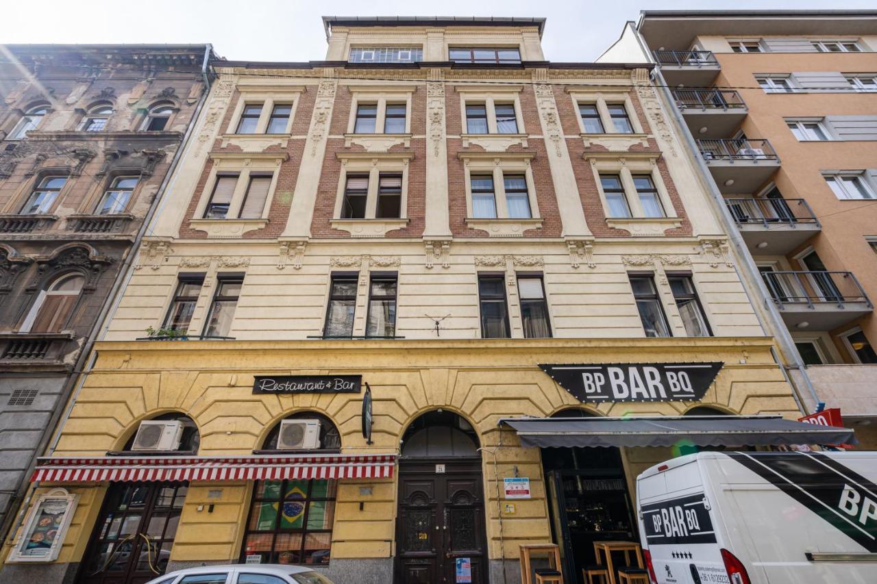 Youth Motive Studio With Gallery Budapest Exterior photo
